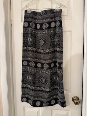 Liz Claiborne Collection Black & White Bandana Medallion Tile Maxi Skirt sz 12